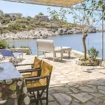 Lovely In Aghios Dimitrism * Riglia