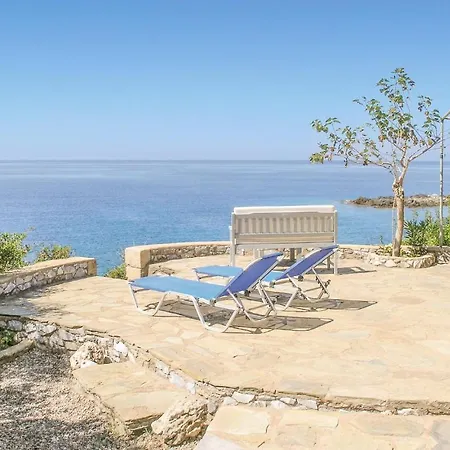 In Aghios Dimitris-m, With Wifi *